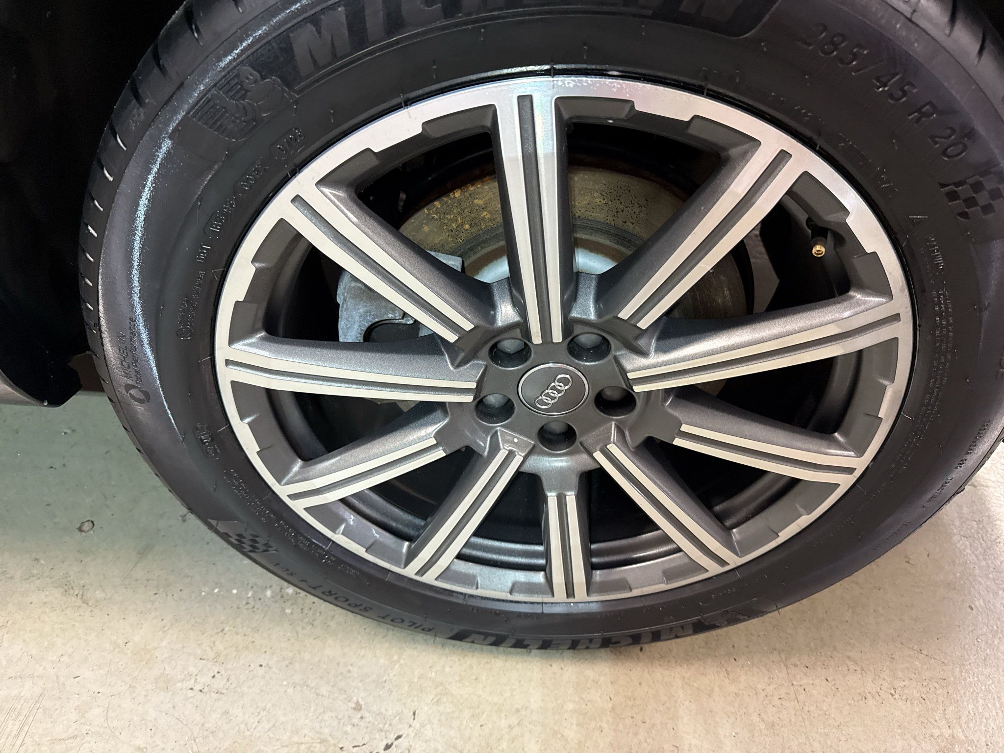 Used 2017 Audi Q7 3.0T Prestige w/ Prestige Package AWD/4WD image 31