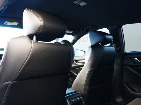 Used 2022 Honda Accord Sport image 12