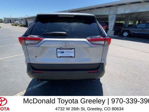 Certified 2025 Toyota RAV4 LE AWD/4WD image 8