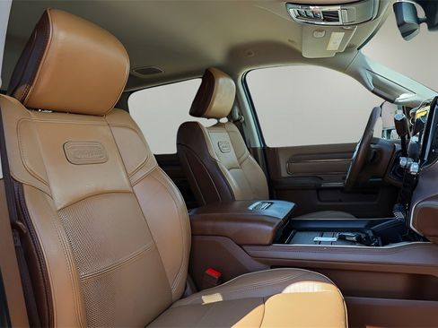 Used 2024 RAM 3500 Limited image 18