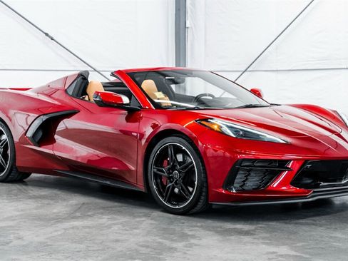 Used 2023 Chevrolet Corvette Stingray Premium Conv w/ Z51 Performance Package image 3