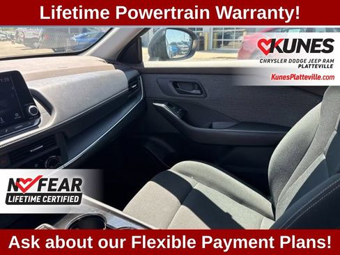 Used 2023 Nissan Rogue S AWD/4WD image 31