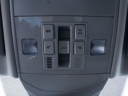 New 2026 Volkswagen Jetta SE image 22