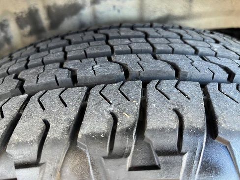 Used 2013 Ford Expedition XLT image 13