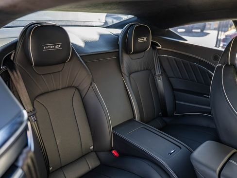Used 2024 Bentley Continental GT image 31