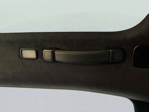 Used 2022 Rivian R1T Adventure image 39