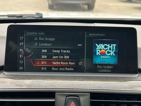 Used 2017 BMW 330i Sedan image 25