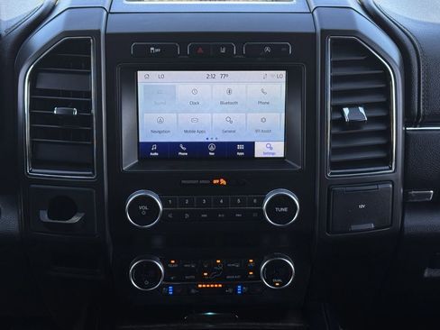 Used 2020 Ford Expedition Max Limited RWD image 18