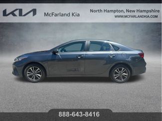 Used 2024 Kia Forte LXS FWD video 3