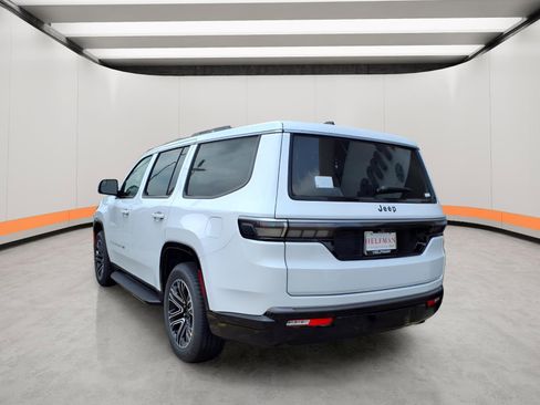 New 2026 Jeep Grand Wagoneer 2WD image 4