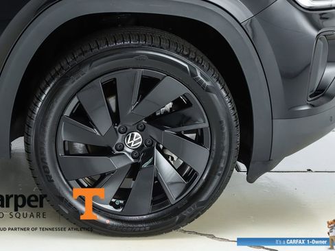 Used 2024 Volkswagen Atlas Cross Sport SE image 14