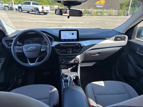 Used 2022 Ford Escape SE w/ Convenience Package image 28