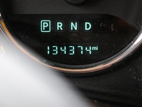 Used 2015 Jeep Wrangler Sahara AWD/4WD image 28