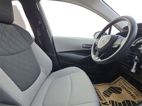 Certified 2022 Toyota Corolla LE image 15