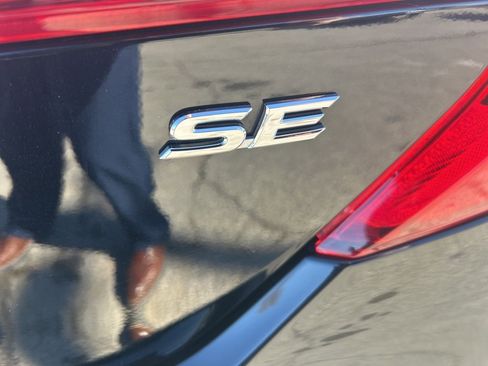 Used 2013 Toyota Camry XLE image 13