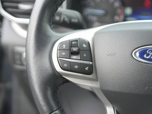 Certified 2022 Ford Explorer XLT w/ Equipment Group 202A image 22