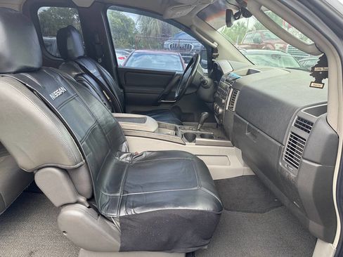 Used 2004 Nissan Titan LE w/ (Tow) Big Tow Pkg image 17