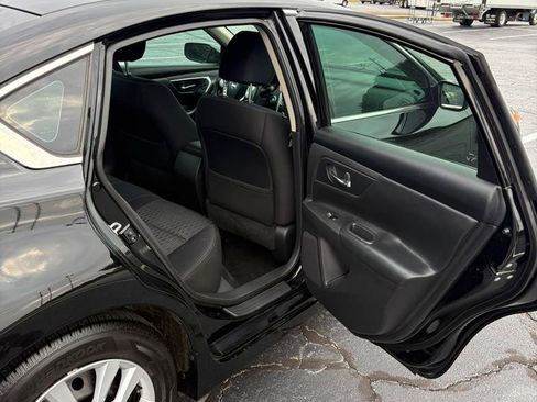 Used 2016 Nissan Altima 2.5 S w/ Power Driver Seat Package FWD image 14