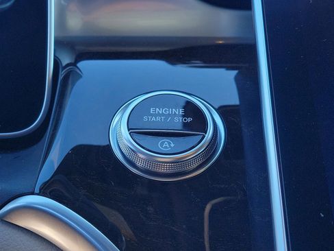 Certified 2023 Mercedes-Benz GLC 300 4MATIC image 21