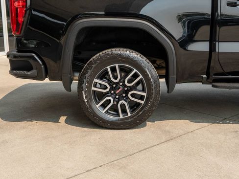 Used 2023 GMC Sierra 1500 AT4 w/ AT4 Premium Package AWD/4WD image 36