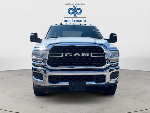 Used 2024 RAM 3500 SLT w/ Quick Order Package 2YG SLT AWD/4WD image 7