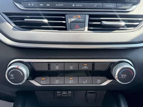 Used 2019 Nissan Altima 2.5 S FWD image 15