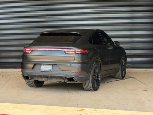 Certified 2021 Porsche Cayenne Coupe AWD/4WD image 9