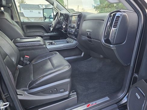 Used 2016 Chevrolet Silverado 3500 LTZ image 16