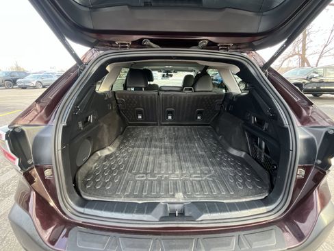 Used 2023 Subaru Outback Limited w/ Popular Package #2 image 27