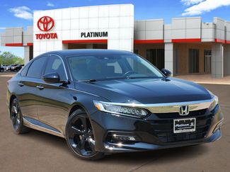 Used 2018 Honda Accord Touring image 1