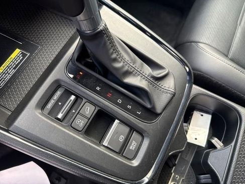 Used 2023 Honda CR-V EX-L image 12
