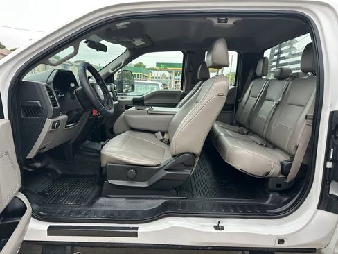 Used 2019 Ford F250 XL w/ Power Equipment Group AWD/4WD image 7