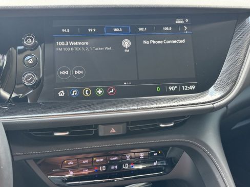 Used 2023 Buick Envision Essence image 6