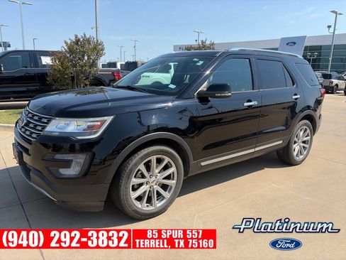 Used 2017 Ford Explorer Limited FWD image 3