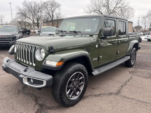 Used 2021 Jeep Gladiator Overland image 3