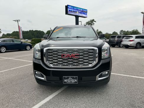 Used 2019 GMC Yukon XL Denali w/ Denali Ultimate Package AWD/4WD image 2