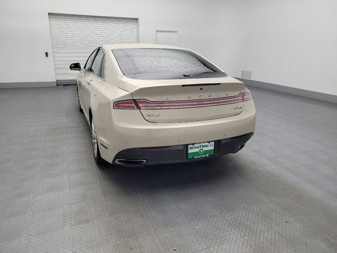 Used 2016 Lincoln MKZ image 6