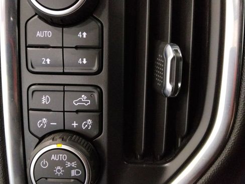 Used 2022 Chevrolet Silverado 2500 High Country w/ Safety Package II image 15