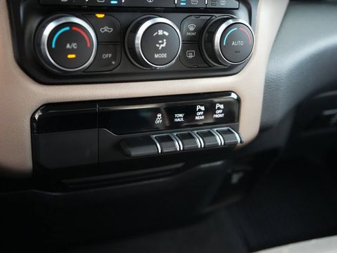 Used 2022 RAM 1500 Laramie image 26