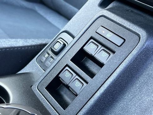 Used 2022 Ford Bronco Big Bend image 12