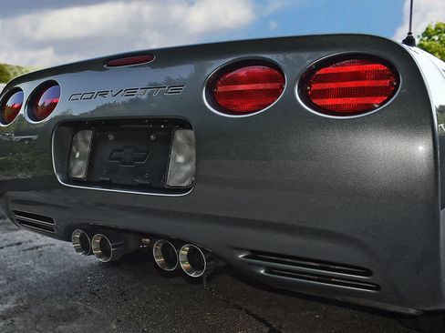 Used 2003 Chevrolet Corvette Convertible w/ Preferred Equipment Group1 RWD image 13