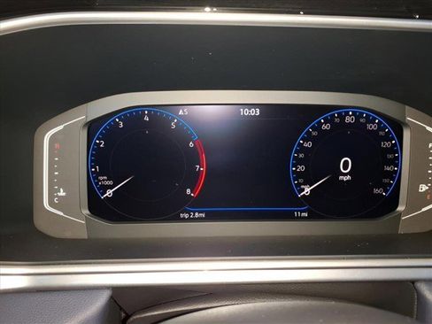 New 2025 Volkswagen Taos SEL image 22