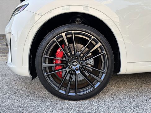 Used 2023 Maserati Levante Trofeo image 14