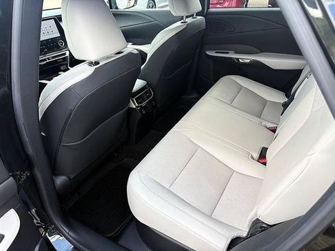Used 2023 Lexus RX 350 Premium Plus w/ Cold Area Package FWD image 49