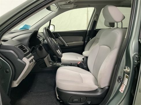 Used 2017 Subaru Forester 2.5i Premium w/ All-Weather Package AWD/4WD image 15