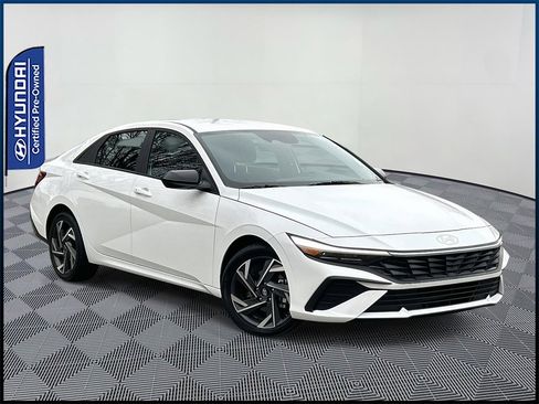 Certified 2025 Hyundai Elantra Sport image 1