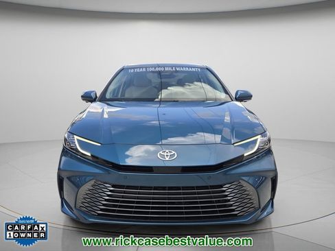 Used 2026 Toyota Camry XLE w/ Premium Plus Package FWD image 5