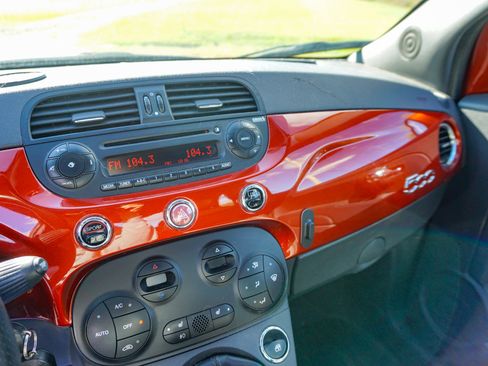 Used 2013 FIAT 500 Turbo w/ Comfort/Convenience Group image 12