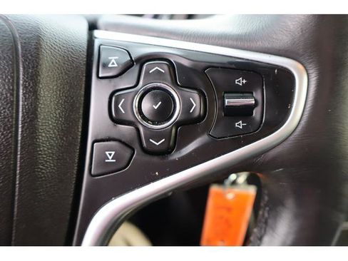 Used 2017 Buick Regal Sport Touring image 12