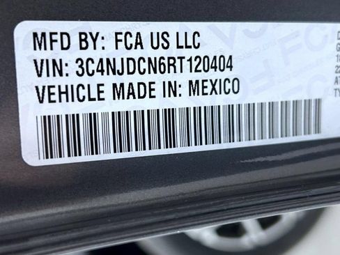Used 2024 Jeep Compass Limited w/ Sun and Sound Group AWD/4WD image 26